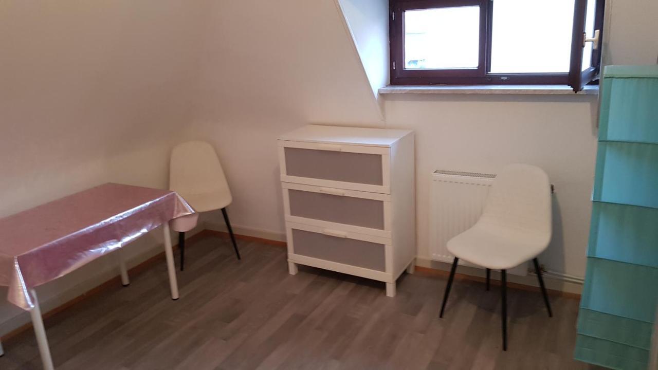 Handwerker Unterkunft Monteurzimmer Mit Gemeinschaftsbad In Brebach ساربروكن المظهر الخارجي الصورة